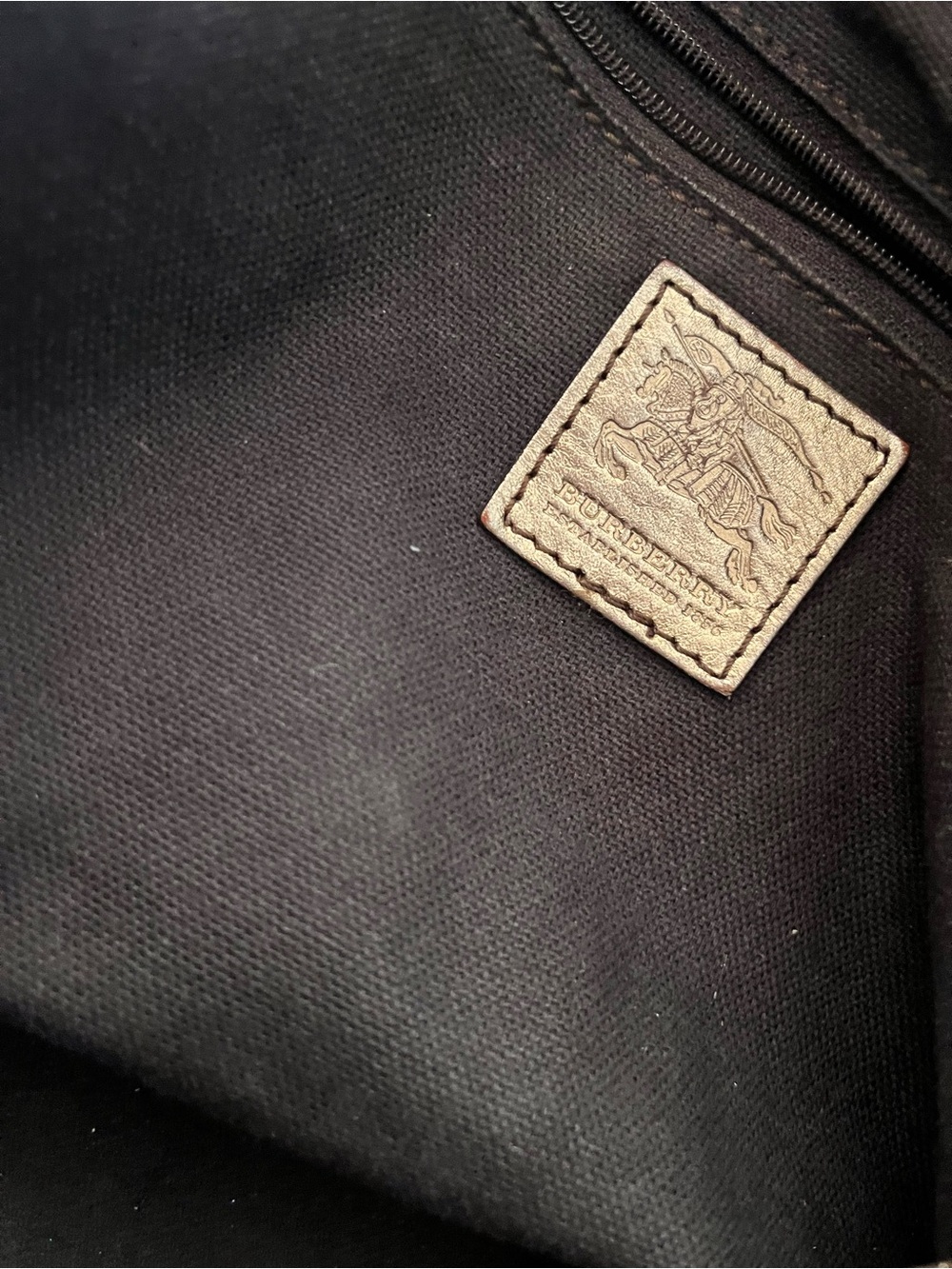 Burberry Purse - Picture 10 of 16